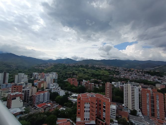Apartamento de 3 alcobas en venta en Santa Teresita, Cali, 123 m² · foto 3 de 24