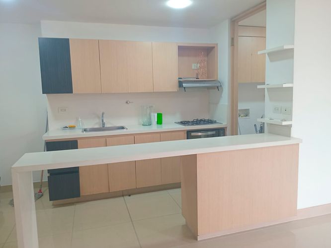 Apartamento de 3 alcobas en arriendo en El Poblado, Medellín, 115 m² · foto 5 de 15