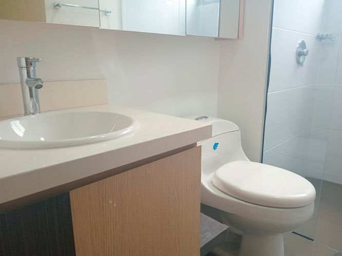 Apartamento de 3 alcobas en arriendo en El Poblado, Medellín, 115 m² · foto 14 de 15