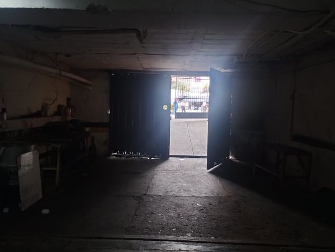Edificio en arriendo en Suramericana, Medellín, 1650 m² · foto 19 de 24