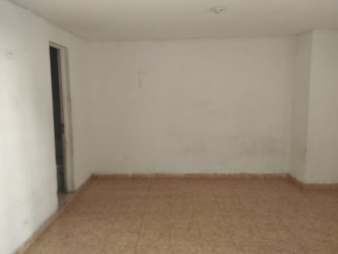 Edificio en arriendo en Suramericana, Medellín, 1650 m² · foto 23 de 24