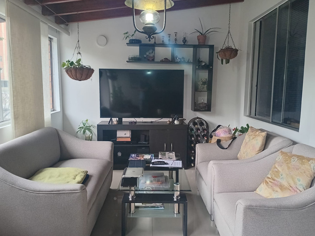 Apartamento en venta en El Poblado, Medellín · foto 4 de 18