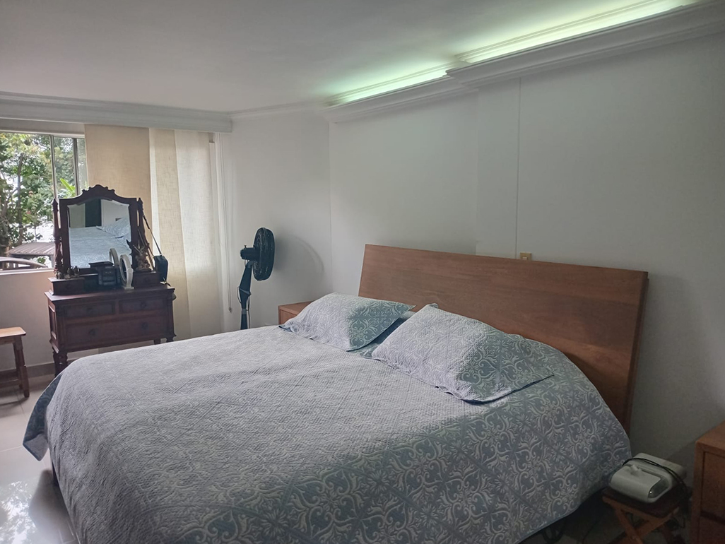 Apartamento en venta en El Poblado, Medellín · foto 13 de 18
