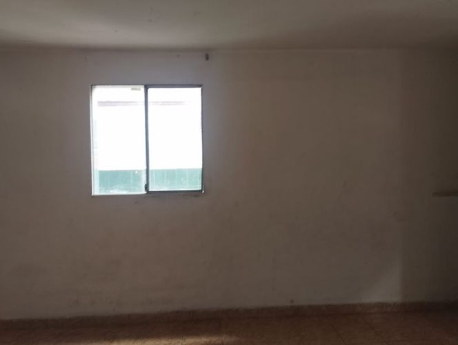Edificio en venta en Los Colores, Medellín, 1650 m² · foto 4 de 24