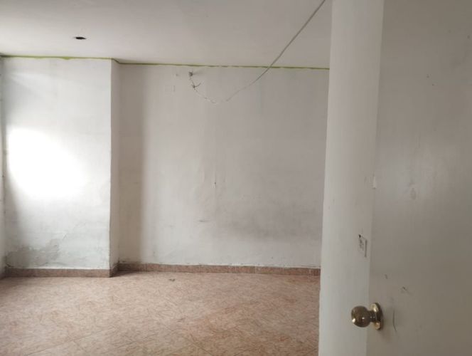 Edificio en venta en Los Colores, Medellín, 1650 m² · foto 10 de 24