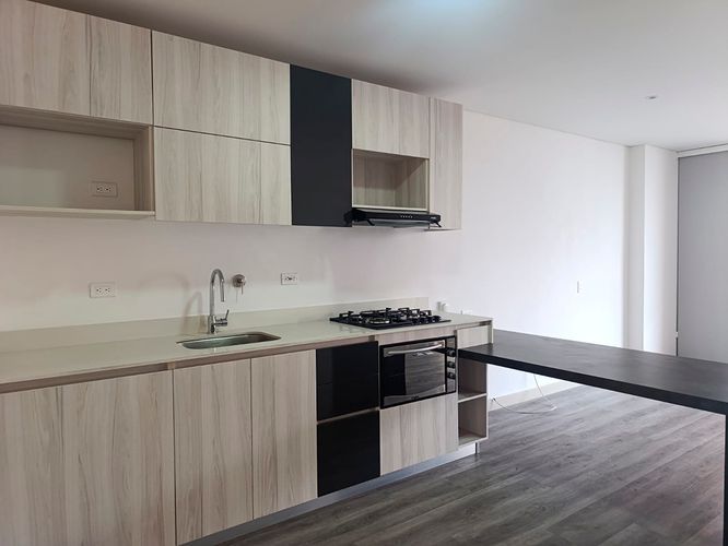 Apartamento de 1 alcoba en venta en El Poblado, Medellín, 61 m² · foto 7 de 15