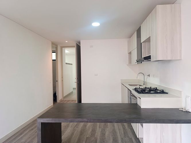 Apartamento de 1 alcoba en venta en El Poblado, Medellín, 61 m² · foto 12 de 15