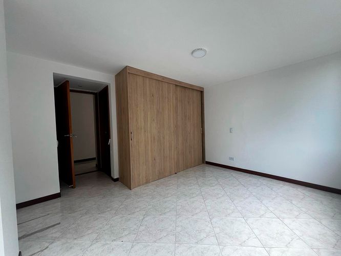 Apartamento de 3 alcobas en venta en Conjunto Residencial Isla Fuerta, Envigado, 85 m² · foto 10 de 17