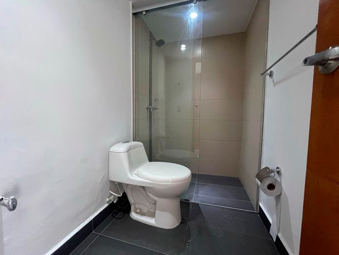 Apartamento de 3 alcobas en venta en Conjunto Residencial Isla Fuerta, Envigado, 85 m² · foto 16 de 17