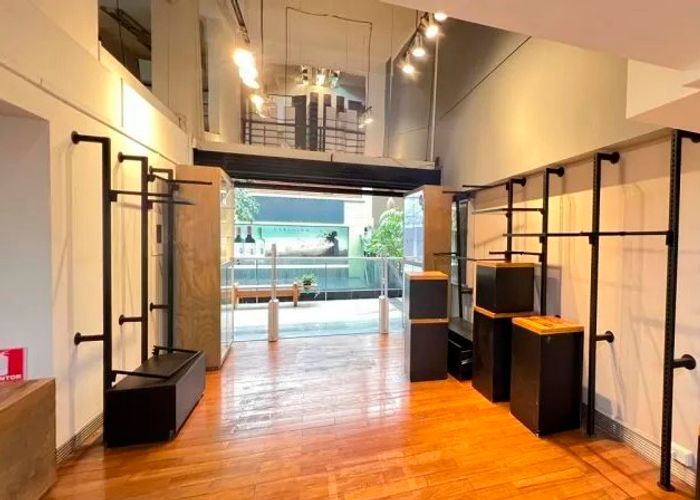 Local en arriendo en El Poblado, Medellín, 80 m² · foto 4 de 5