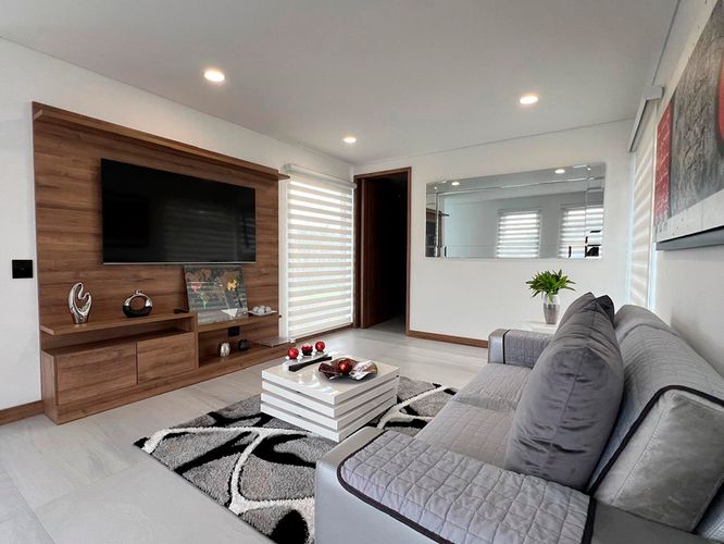 Casa de 4 alcobas en venta en Llano Grande, Rionegro, 570 m² · foto 4 de 19