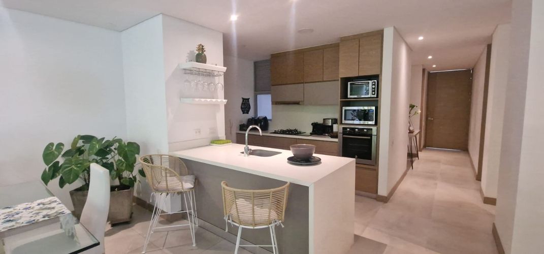 Apartamento de 3 alcobas en venta en Santa Monica, Cali, 165 m² · foto 3 de 24