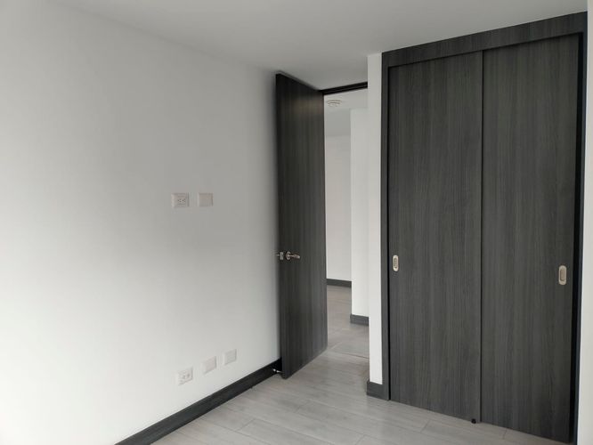 Apartamento de 2 alcobas en arriendo en El Poblado, Medellín, 75 m² · foto 9 de 17