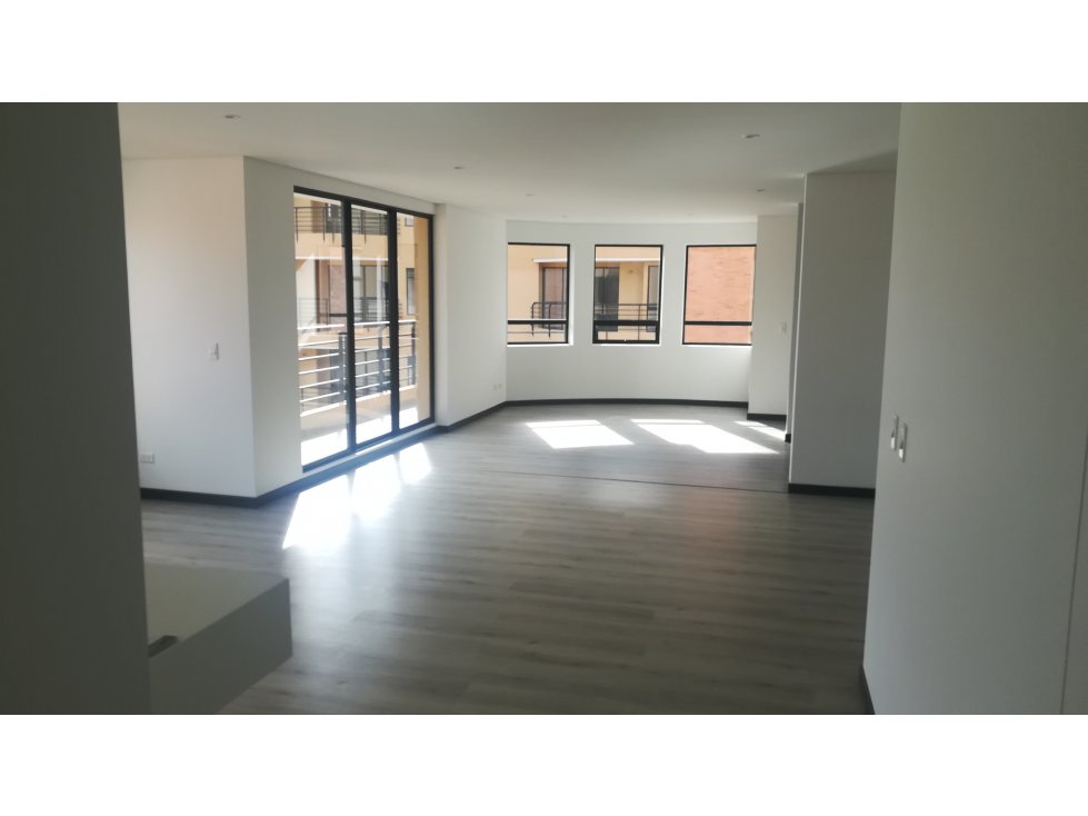 Apartamento en venta en Cerca De Piedra, Chía · foto 2 de 24