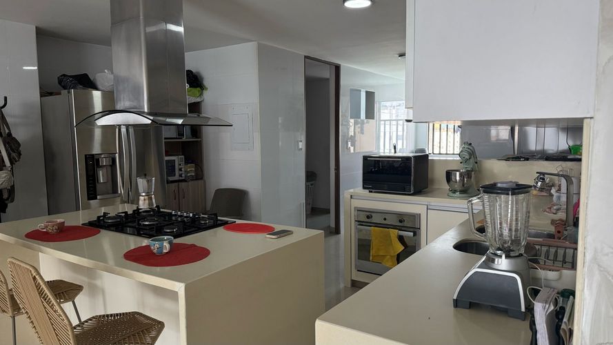 Apartamento de 5 alcobas en venta en Sotomayor, Bucaramanga, 203 m² · foto 11 de 13