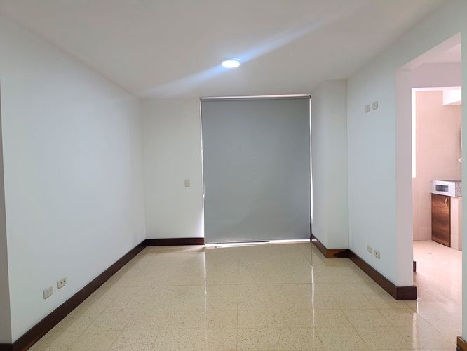 Apartamento de 2 alcobas en arriendo en Los Naranjos, Medellín, 60 m² · foto 2 de 20