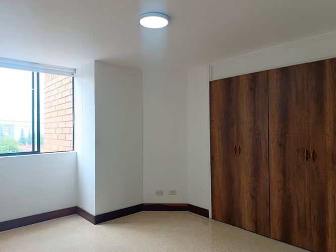 Apartamento de 2 alcobas en arriendo en Los Naranjos, Medellín, 60 m² · foto 9 de 20