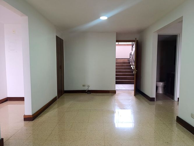 Apartamento de 2 alcobas en arriendo en Los Naranjos, Medellín, 60 m² · foto 10 de 20