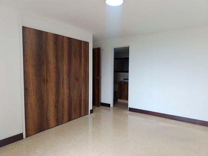 Apartamento de 2 alcobas en arriendo en Los Naranjos, Medellín, 60 m² · foto 12 de 20