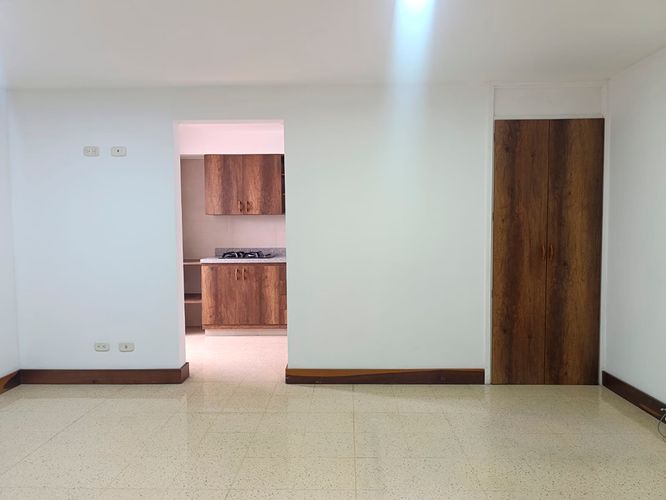 Apartamento de 2 alcobas en arriendo en Los Naranjos, Medellín, 60 m² · foto 13 de 20