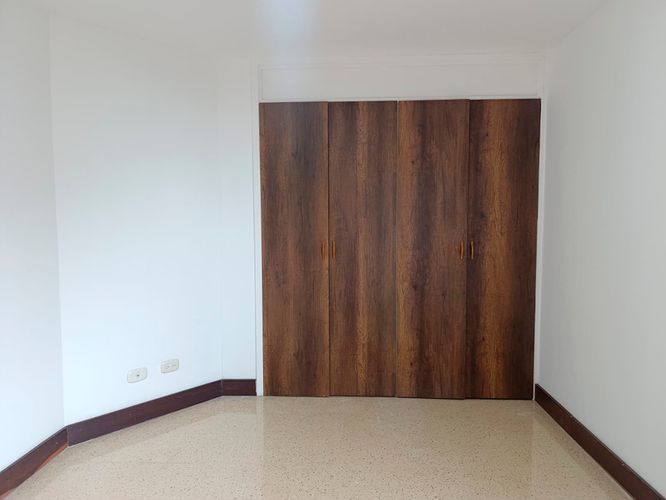 Apartamento de 2 alcobas en arriendo en Los Naranjos, Medellín, 60 m² · foto 15 de 20