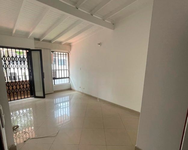 Local en arriendo en Belén, Medellín, 265 m² · foto 2 de 18