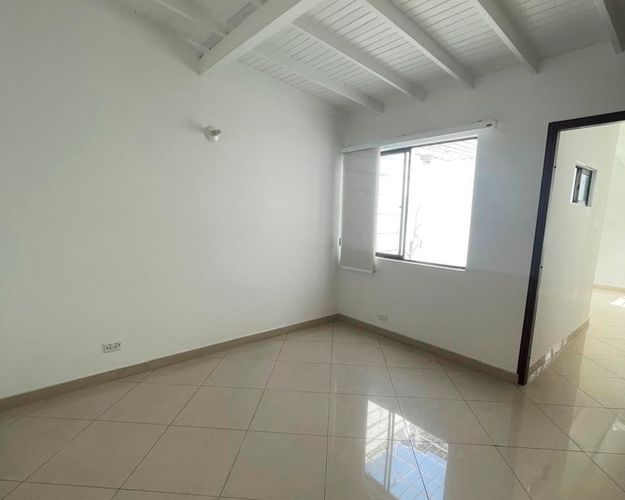 Local en arriendo en Belén, Medellín, 265 m² · foto 3 de 18