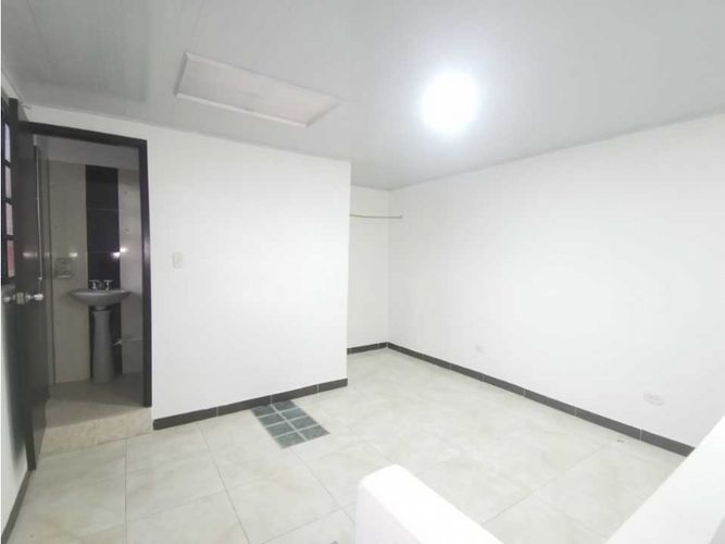 Casa de 4 alcobas en venta en Bosques De Pinares, Armenia, 75 m² · foto 6 de 13