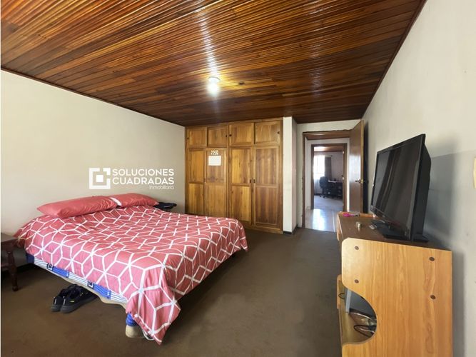 Casa de 4 alcobas en venta en Centro, Sopó, 224 m² · foto 5 de 14