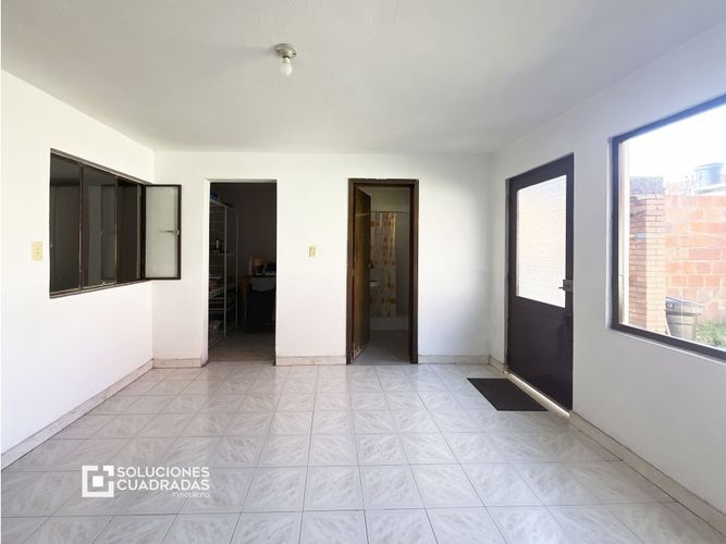 Casa de 4 alcobas en venta en Centro, Sopó, 224 m² · foto 6 de 14