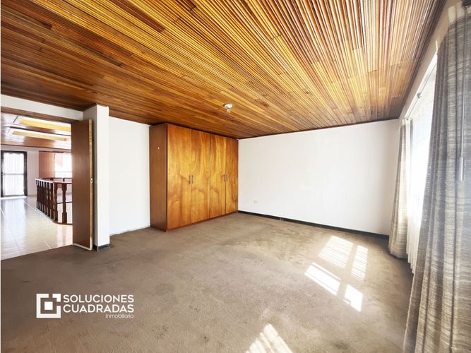 Casa de 4 alcobas en venta en Centro, Sopó, 224 m² · foto 10 de 14
