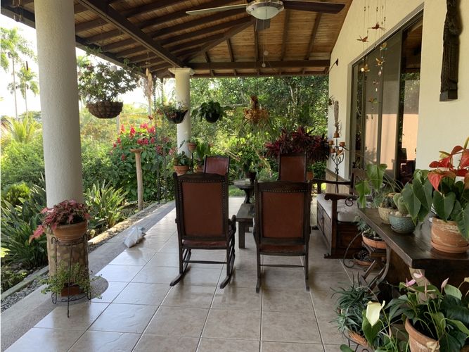 Casa de 4 alcobas en venta en Armenia, 330 m² · foto 11 de 24