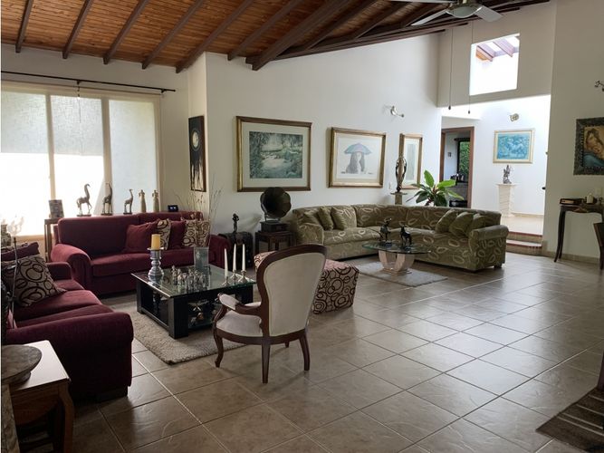 Casa de 4 alcobas en venta en Armenia, 330 m² · foto 12 de 24