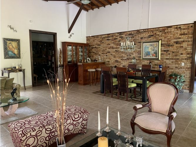 Casa de 4 alcobas en venta en Armenia, 330 m² · foto 15 de 24