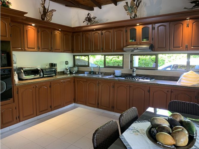 Casa de 4 alcobas en venta en Armenia, 330 m² · foto 16 de 24