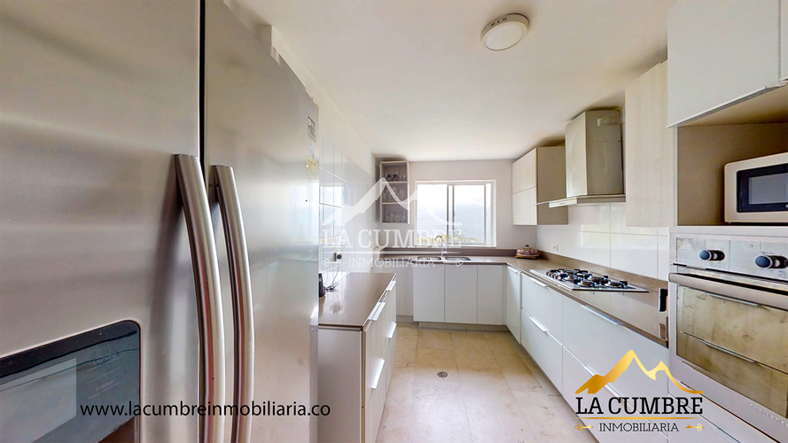 Casa de 4 alcobas en venta en Vía Las Palmas, Medellín, 320 m² · foto 8 de 20