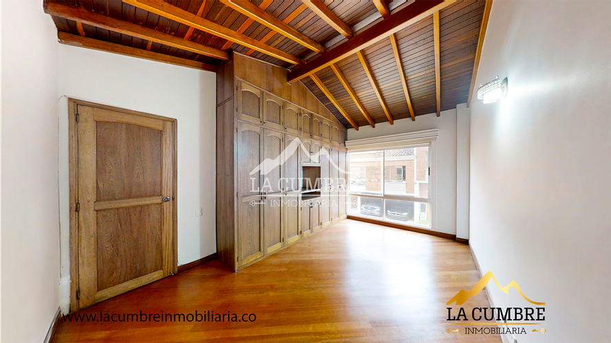 Casa de 4 alcobas en arriendo en San Lucas, Medellín, 272 m² · foto 14 de 19