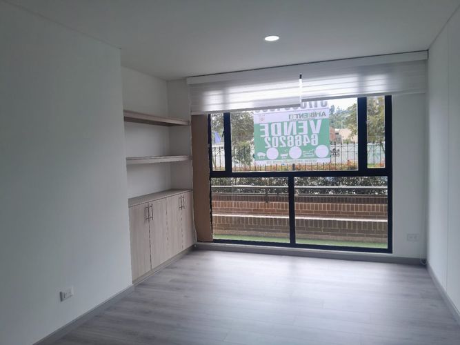 Apartamento de 2 alcobas en venta en San Jose V Sector, Bogotá, 65 m² · foto 8 de 21