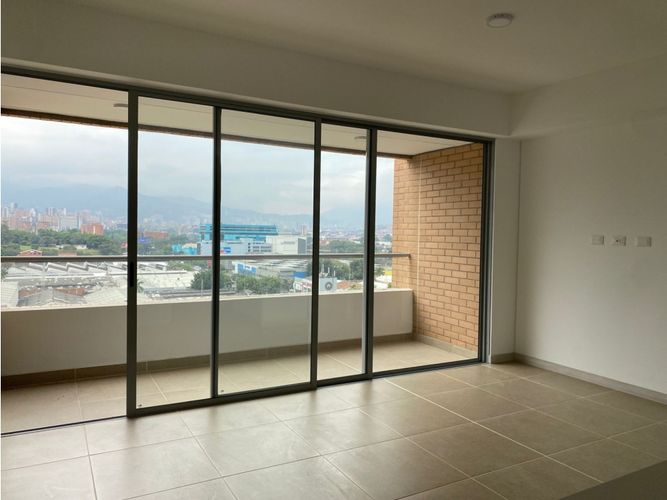 Apartamento de 3 alcobas en venta en Ciudad Del Río, Medellín, 81 m² · foto 4 de 19