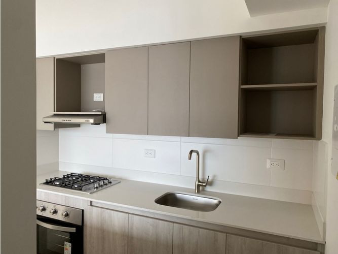 Apartamento de 3 alcobas en venta en Ciudad Del Río, Medellín, 81 m² · foto 8 de 19