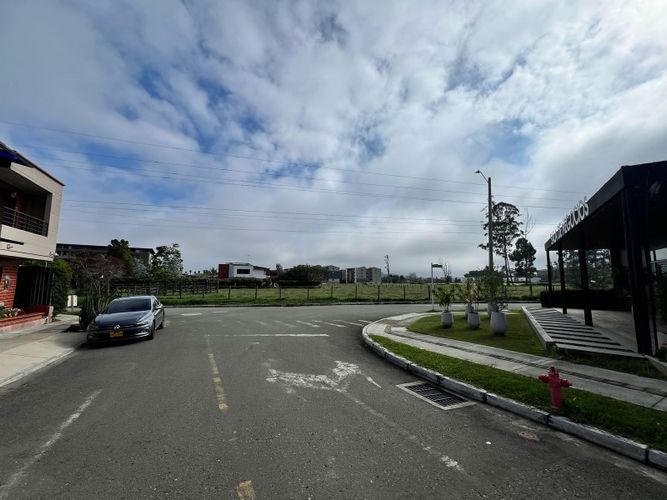 Lote en venta en La Ceja, 100 m² · foto 4 de 4