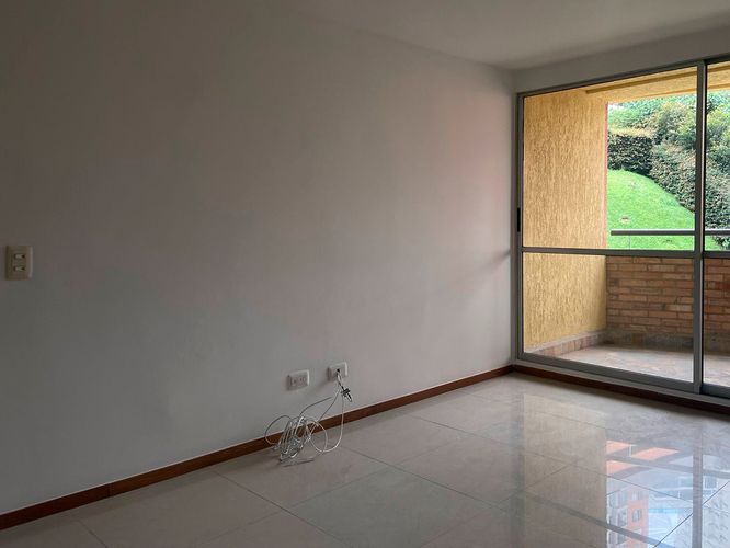 Apartamento de 3 alcobas en arriendo en Vegas De La Doctora, Sabaneta, 111 m² · foto 2 de 20