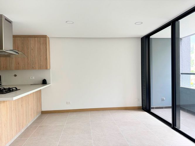 Apartamento de 1 alcoba en arriendo en El Poblado, Medellín, 65 m² · foto 3 de 12