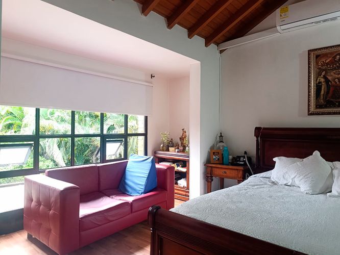 Casa de 3 alcobas en venta en El Poblado, Medellín, 260 m² · foto 14 de 20