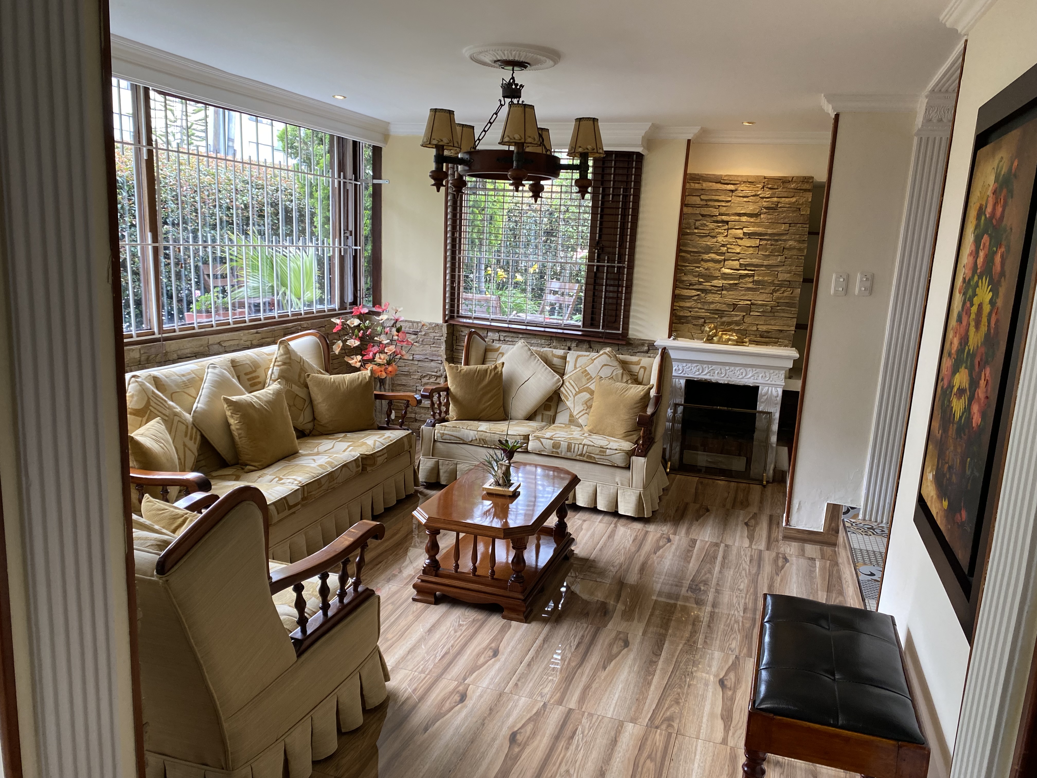 Casa en venta en Alhambra, Bogotá · foto 3 de 17