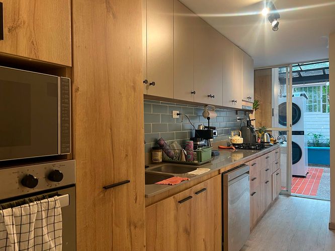 Apartamento de 2 alcobas en venta en El Poblado, Medellín, 90 m² · foto 6 de 20