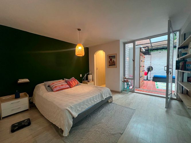 Apartamento de 2 alcobas en venta en El Poblado, Medellín, 90 m² · foto 10 de 20