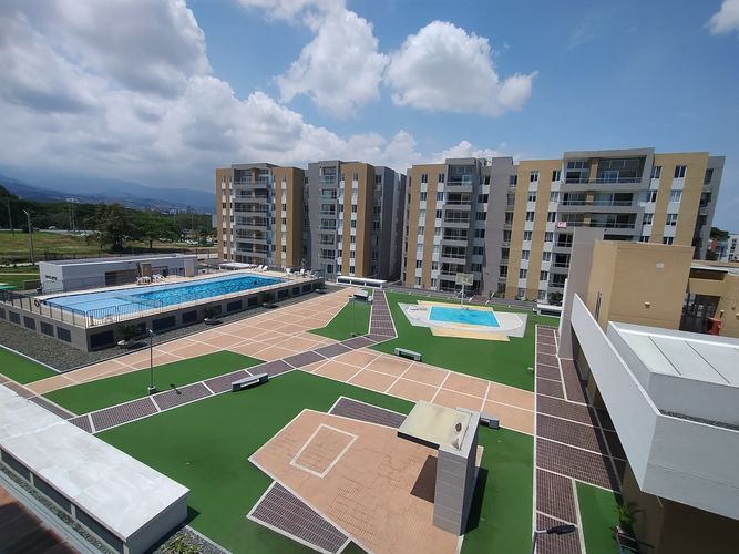 Apartamento de 2 alcobas en venta en Bochalema, Cali, 75 m² · foto 2 de 11