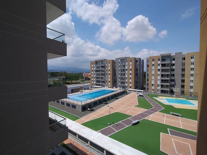 Apartamento de 2 alcobas en venta en Bochalema, Cali, 75 m² · foto 3 de 11