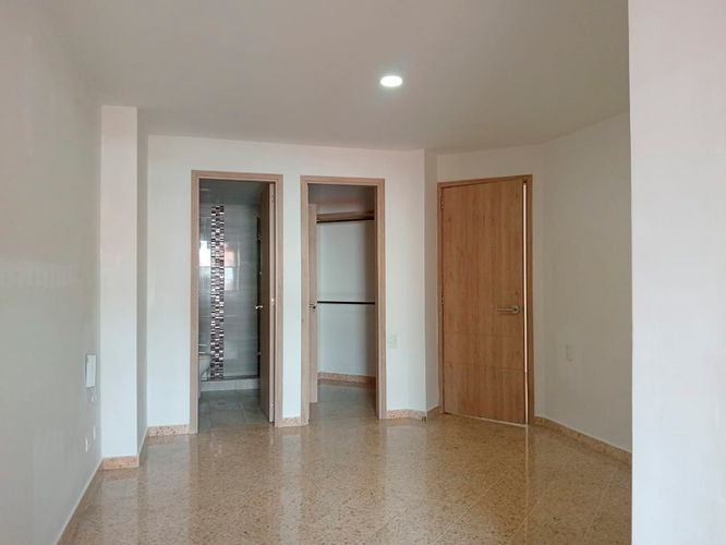 Apartamento de 3 alcobas en arriendo en Laureles, Medellín, 130 m² · foto 10 de 20
